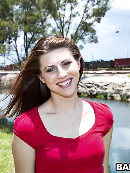 Brooke Van Buuren takes her sexy blue jeans off outdoors and blo