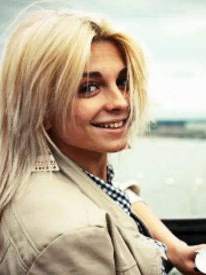 Blonde Teen Paris Striptease.