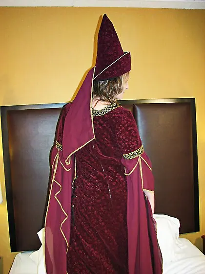 Lynn's Casting-S2 -Costume