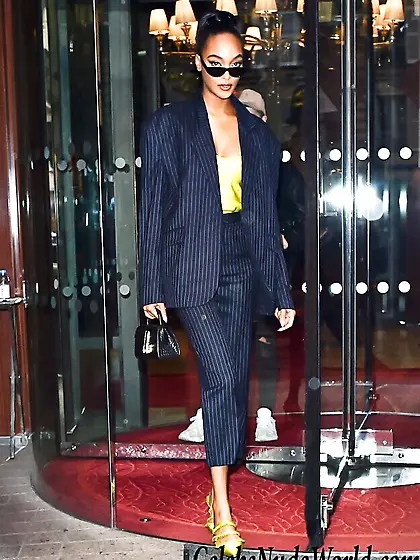 Jourdan Dunn Cleavage