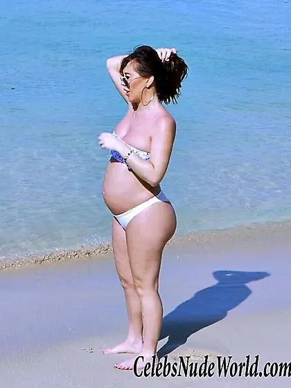 Lauryn Goodman Bikini