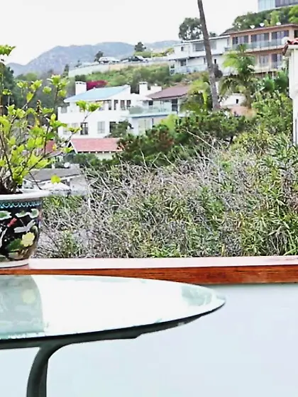 Mature bombshell black dress