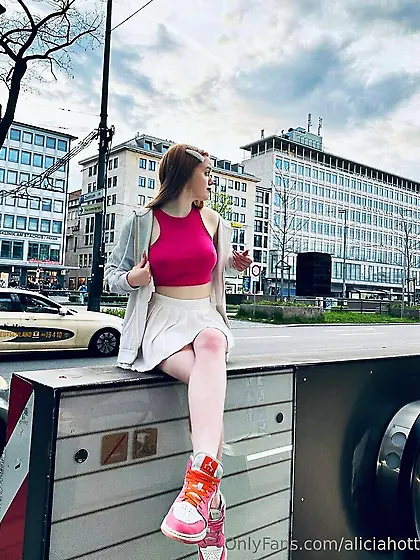 Sexy Sisters Emilia And Alicia