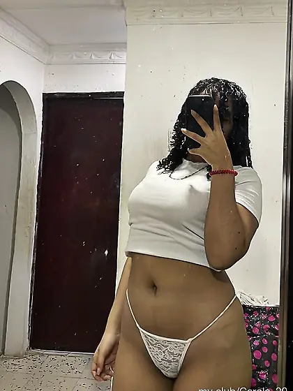 Caroline Free Photos