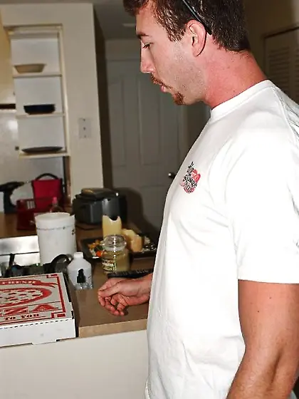 Ashlynn Brooke takes her slutty clothes off on the sofa and ride