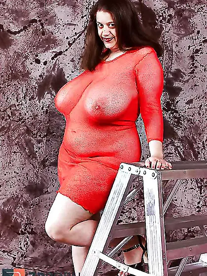 PLUMPER and Mature 67 by Searcher