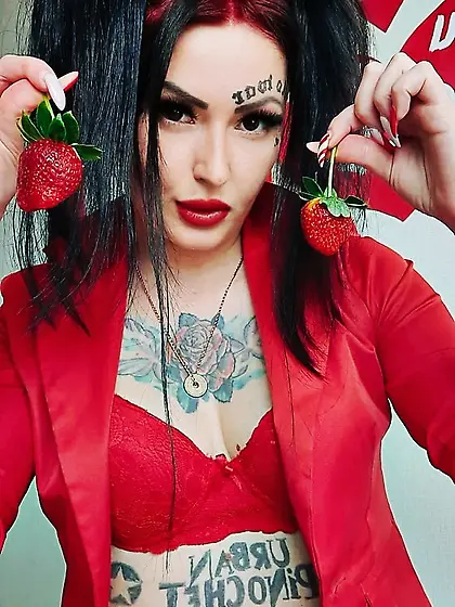 Dominatrix Nika wishes you a Happy Valentine's Day!