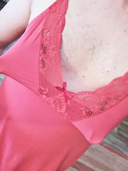 Muž v dámském prádle