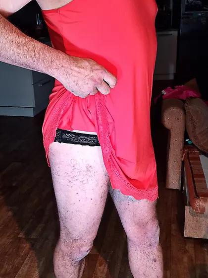 Muž v dámském prádle