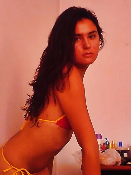 Romanian lady Nr 11 L