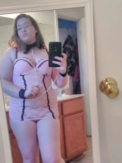 Daddy’s lil girl obeying daddy