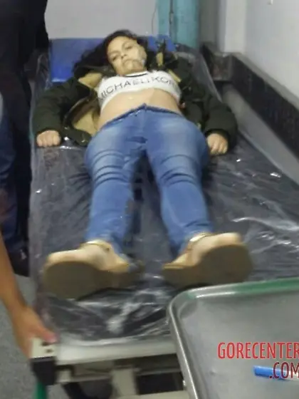 Morte dans une doudoune fourrée