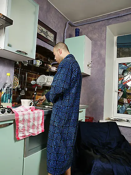 Brunette hottie Vera gets