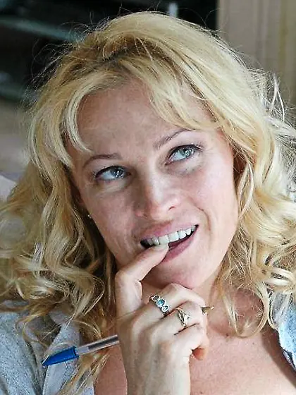 Horny blonde Danielle Frost with amazing body and nice tits gett