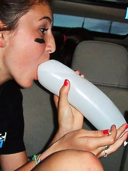 Slut girlfriends get mouths