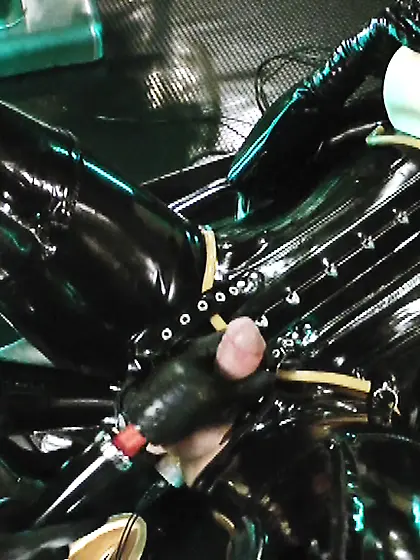 Lusty mistress black latex