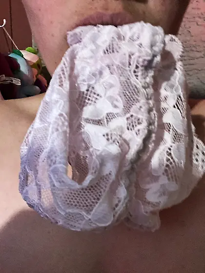 F2M2F-Gagged with girly piss panties