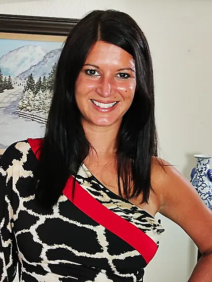 Busty older cougar fours