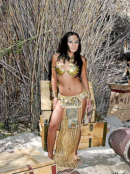 Slutty brunette Kaylani Lei strips her golden lingerie and shows