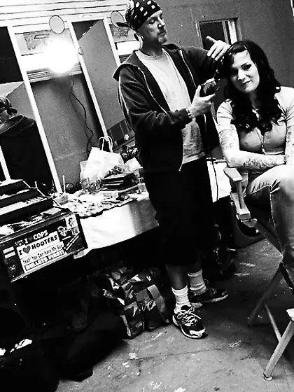 Hot rocker babe slips