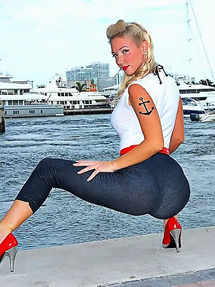 Molly Cavalli and her yummy lesbian friend Isis Taylor having a