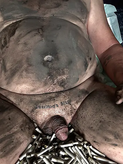 Sissy’s weekly ashtray play,  sissy can’t get i