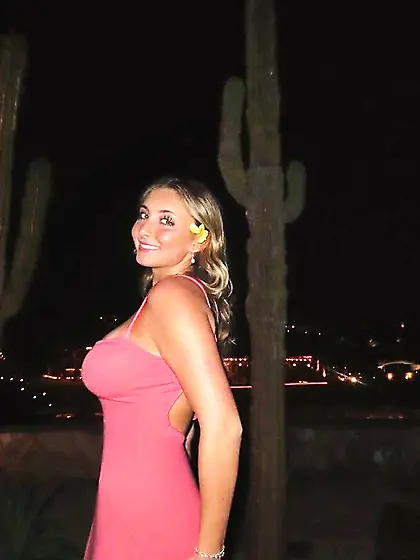 Chloe Johnson Busty Cute Teen NN Nonnude