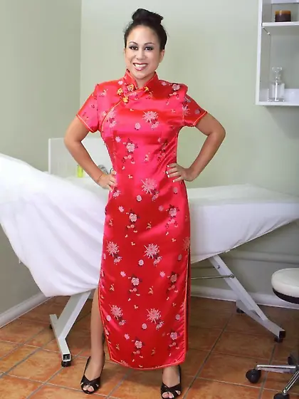 Colorful dress Asian MILF masseuse fucking her younger client