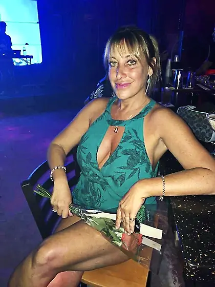 MILF Shaye once loved getting naked in public