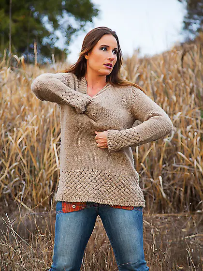 Attractive MILF Vassanta has nothing against showing her hairy c