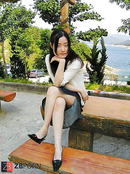 Korean gal naked in public