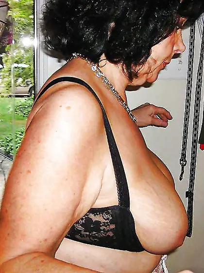 Granny mummy mature cz