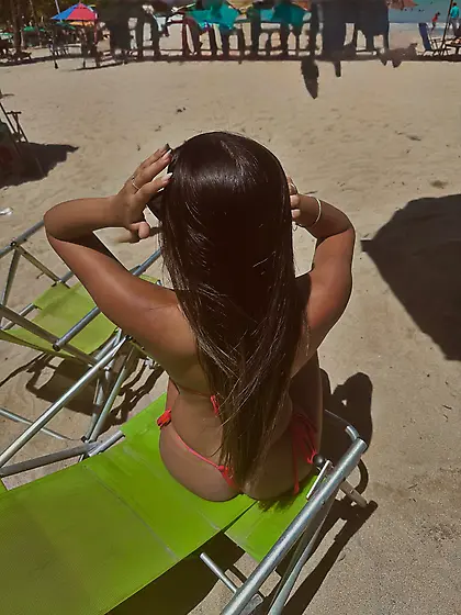 Bikini girls social media