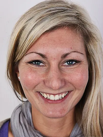 Skinny blonde multi-gray stripe