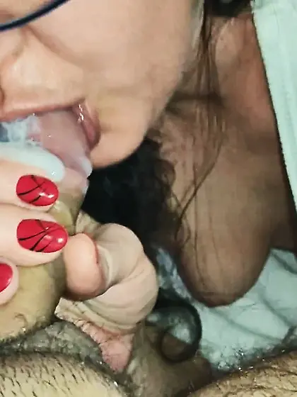 MILF Sucking and Oral Creampie