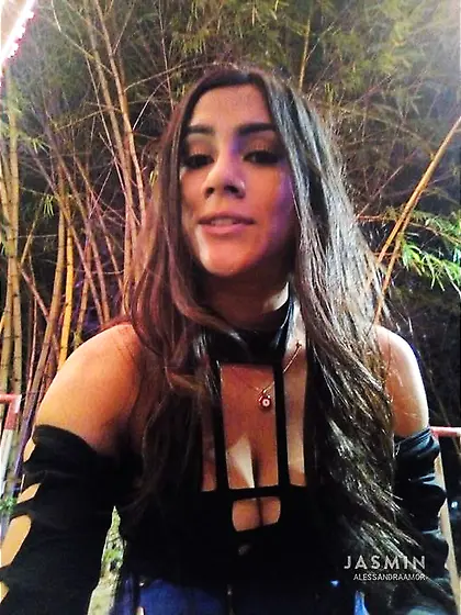 Latin teen oil