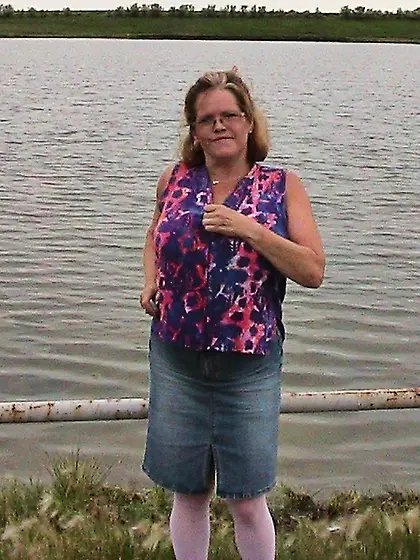 MILF Boots Misha MILF from United States