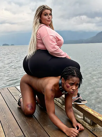 Bbw sits on nigger