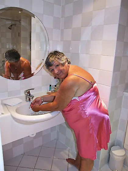 Granny grandma libby united