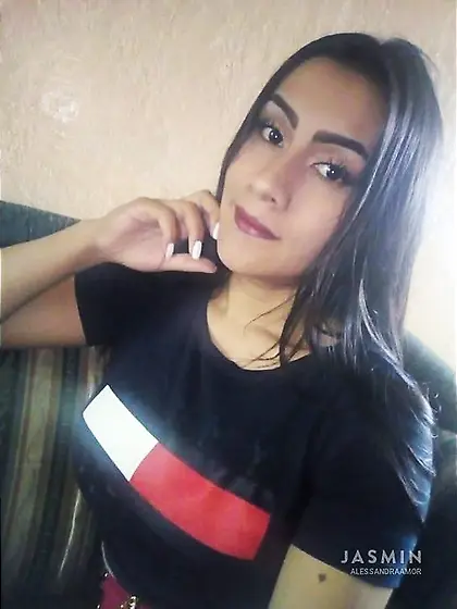 Teen latin close up
