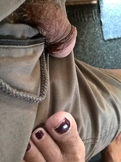 Wifes feet and my dick