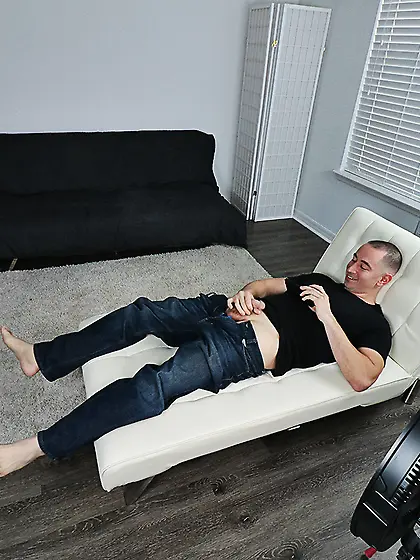 Mature blonde MILF Nikki Sixxx enjoys stroking a young guy's imp