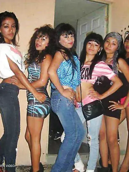 Otros culitos,  disfrutando que soy soltero