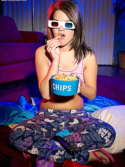 Lovely lass pink crop