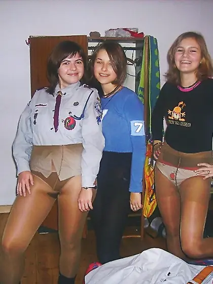 Nylon,  Fuesse,  etc.  1