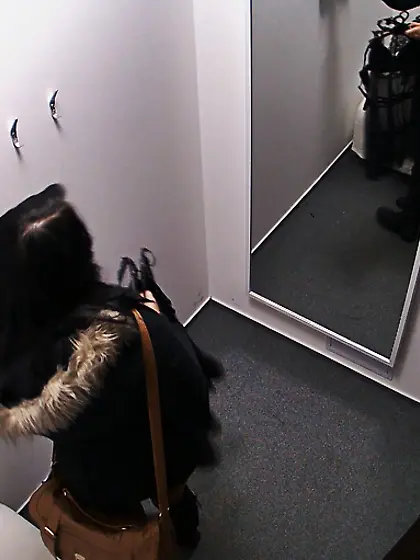 Brunette with ideal booty and sweet small...