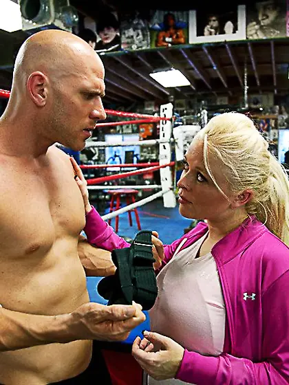 Busty blonde Angel Vain has seduced the guy for the furious hard