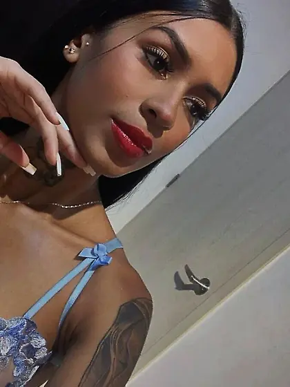 Amber Roos Free Photos