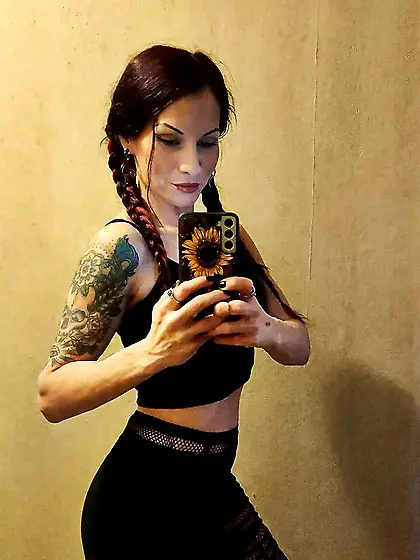 Jacquiline and Sarah have lesbian sex for GGW