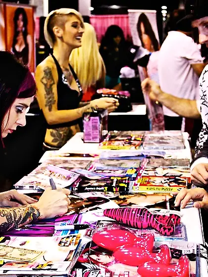 Fans enjoy meet greet